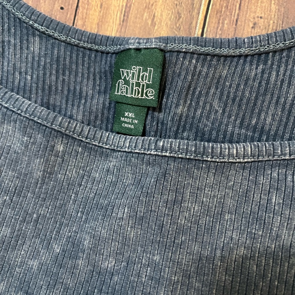 Wild Fable Gray Tank Top - Picture 2 of 4